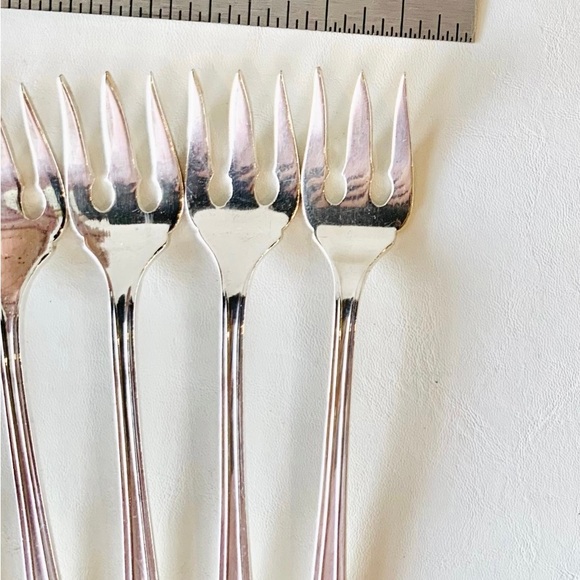 Birk’s Appetizer Seafood Fork Set - Picture 4 of 9